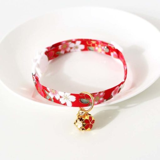 Collier imprimé fleurs et étoiles avec clochette - Image 4