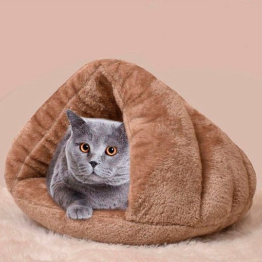Grotte triangulaire chaude en peluche – Image 2